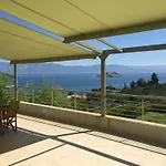 Skorponeria, Pool & Sea *