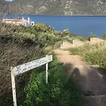 Skorponeria, Pool & Sea * Skroponeria