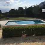 Skorponeria, Pool & Sea Skroponeria