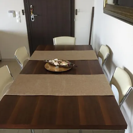 Skorponeria, Pool & Sea Skroponeria