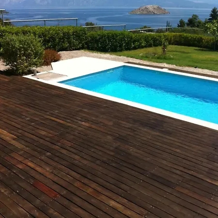 Skorponeria, Pool & Sea